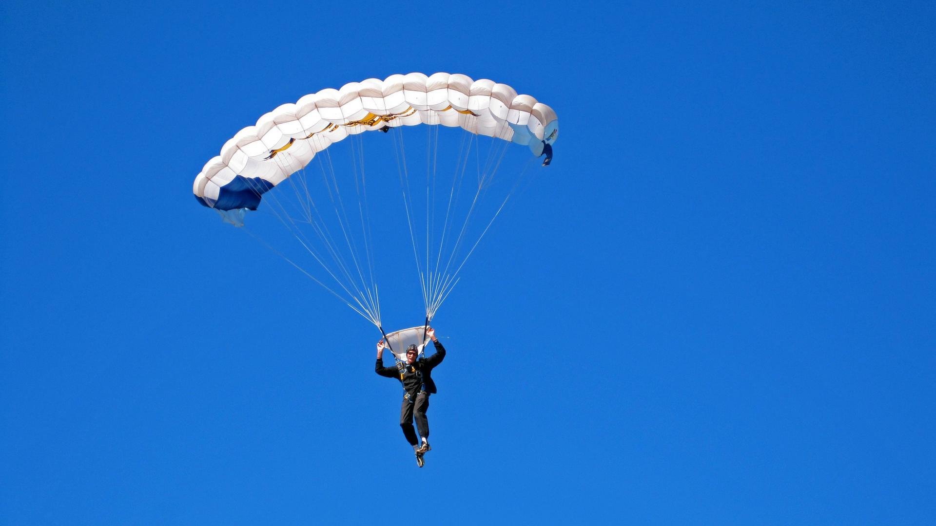 战队战术创新引发热议,战队战术创新引发热议的原因