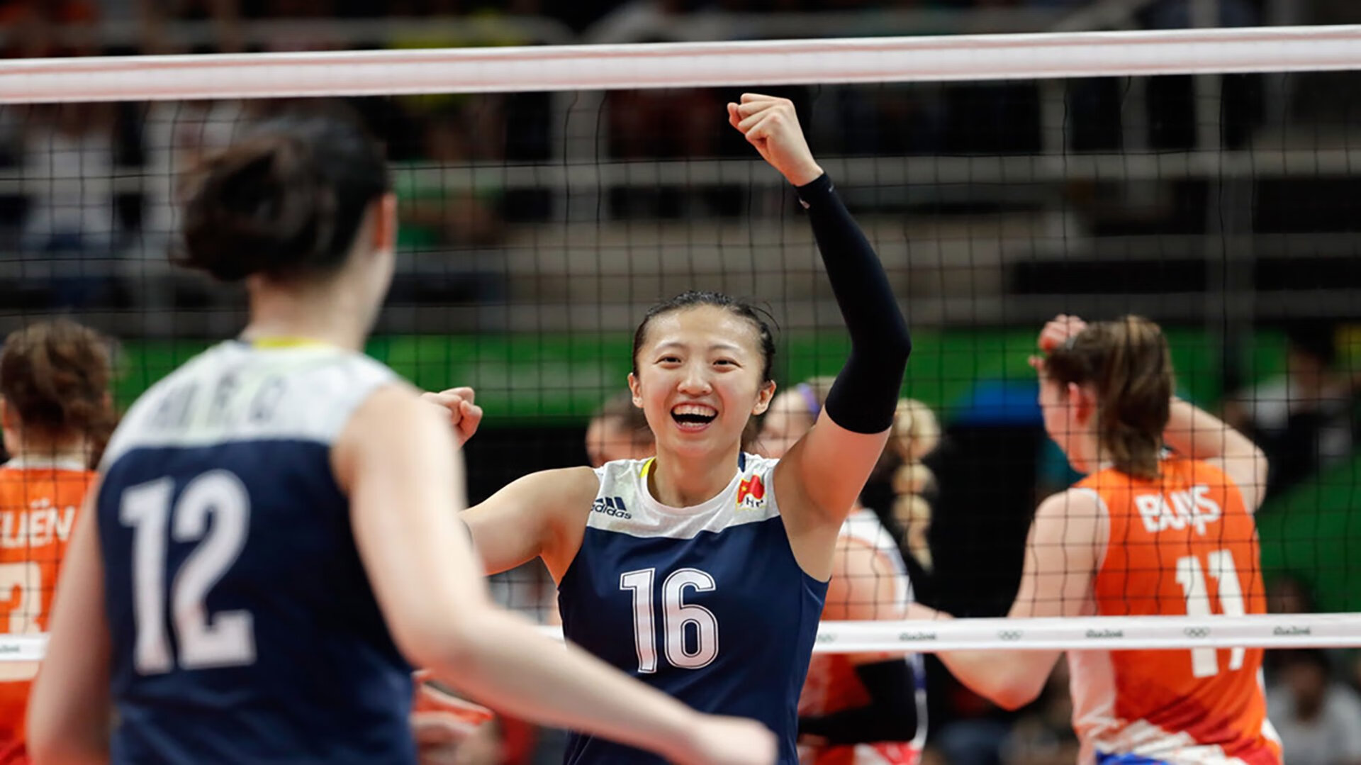 科比：五冠王的辉煌岁月，永远留在NBA传奇史册！，科比的五连冠